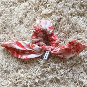 Club Monaco Scrunchie